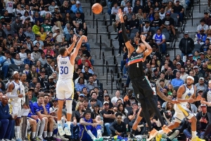 马健谈勇士双杀马刺：库里&巴特勒身边需有更多人站出 否则难赢球