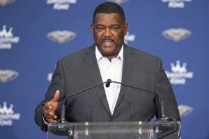 完美避开正确答案？杜马斯休赛期送出的两个26首轮 价值越来越高