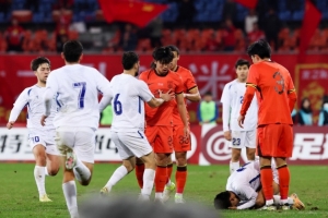 季铭义谈汪士钦染红：年轻的代价，控制下情绪或许我们还能夺冠