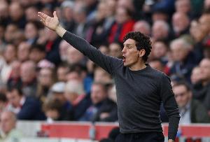 小蜜蜂主帅：比赛有时就是会让你吃苦头，我们要调整心态下周再战