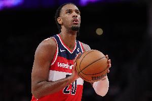 打得还可以！萨尔18中7拿到16分11板4助