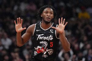 先发制人！奎克利三分命中后又送助攻 猛龙开场12-0领先篮网