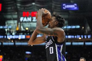 末节13分+加时飞身单臂救球！蒙克贡献22分2板2助 正负值+15！