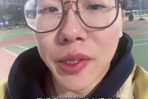 解说：科林斯今年的到期合同吸引很多关注 和阿赞交易可行