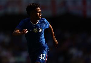 18岁215天！埃斯特旺欧冠前3次首发均破门 历史第2年轻仅次姆巴佩