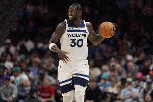 近期状态不佳&康利组织球队聚餐！兰德尔打趣：这聚餐可没得选