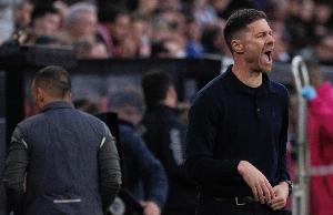 记者：阿隆索与部分球员会面，他与球员的默契度显著提升