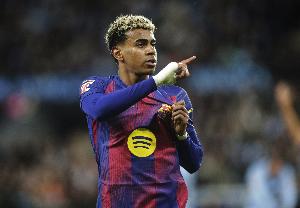 每体：亚马尔在对切尔西皇马时遭球迷敌视 弗里克计划重振巴萨