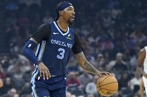 彻底沦为路人！波普替补17分钟 三分3中0一分未得&正负值-22