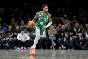 美记：篮网对绿军安芬尼·史密斯感兴趣 他效力开拓者时就有想法