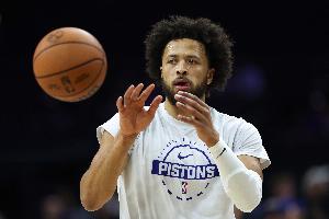 媒体人：连胜终结意味卸下包袱 这关键时刻会让CC成长更多 ​​​