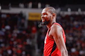 KD谈伤病管理：他们往往觉得我们这代人比其他几代人更软一些