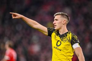 世体：巴萨未来优先引援位置确定，重点补强中后卫、边锋和中锋