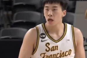 好好练级！王俊杰连续第二场得分上双集锦来啦 篮下拼抢能量十足