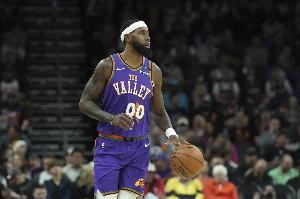 手感冰凉！罗伊斯·奥尼尔半场7投仅1中拿到2分5板 三分5中0