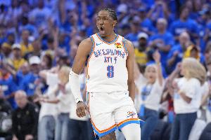 戴格诺特：杰伦威比赛方式正确 持球压迫攻防积极性让人印象深刻