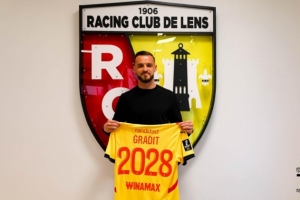 朗斯后卫格拉迪特在训练时胫骨和腓骨骨折，将接受手术并缺席数月