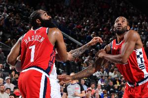 美媒：快船背靠背输给灰熊独行侠 4连败&5胜15负 是时候拆队了？