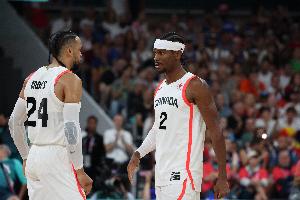 亚历山大：我喜欢和狄龙对位 你需要全力以赴才不会被他抓住机会