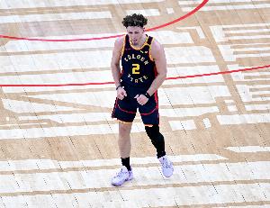 波杰姆：一直对自己的接球跳投有信心 今晚我在这方面表现不错