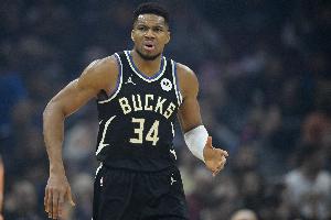 字母哥：再有四五年我能到得分榜前列 也说不好&可能再添4个孩子