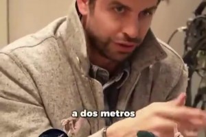 皮克：我认为C罗的速度在足球史上已经超越了梅西