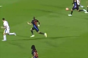 怎能不爱❤巴萨官推：当时你一定没想到玩命回追的竟然是他！