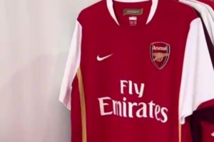 氧气！阿森纳历代球衣的变化！你是什么时候入坑的呢？