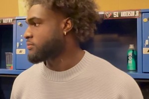 起猛了，我还以为老詹留爆炸头了